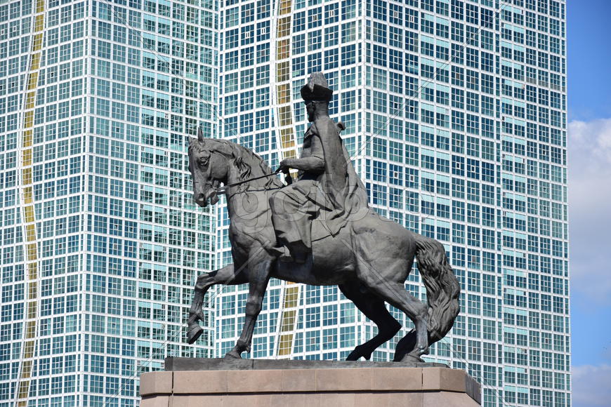 Уличная скульптура Астаны