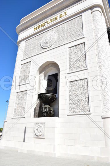 Астана - триумфальная арка. Казахстан