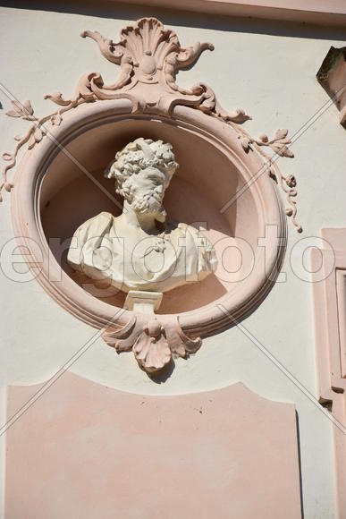 Германия, Мюнхен, замок Нимфенбург. Фасад здания 