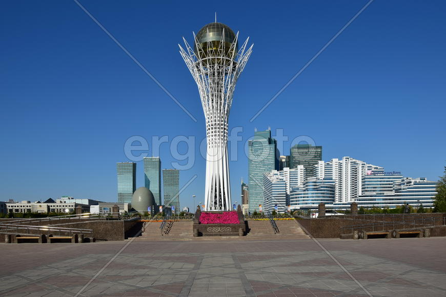 Башня "БАЙТЕРЕК" в Астане