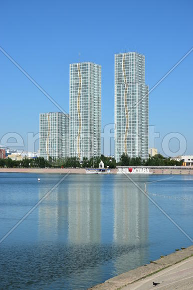 Астана - многоэтажные современные здания. Казахстан 