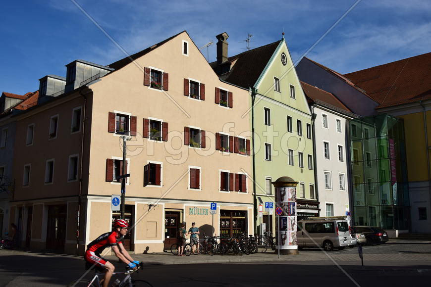 Германия - город Регенсбург. Фасад здания 