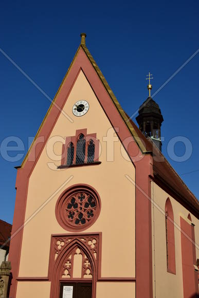 Германия - город Бамберг. Фасад старинного здания 