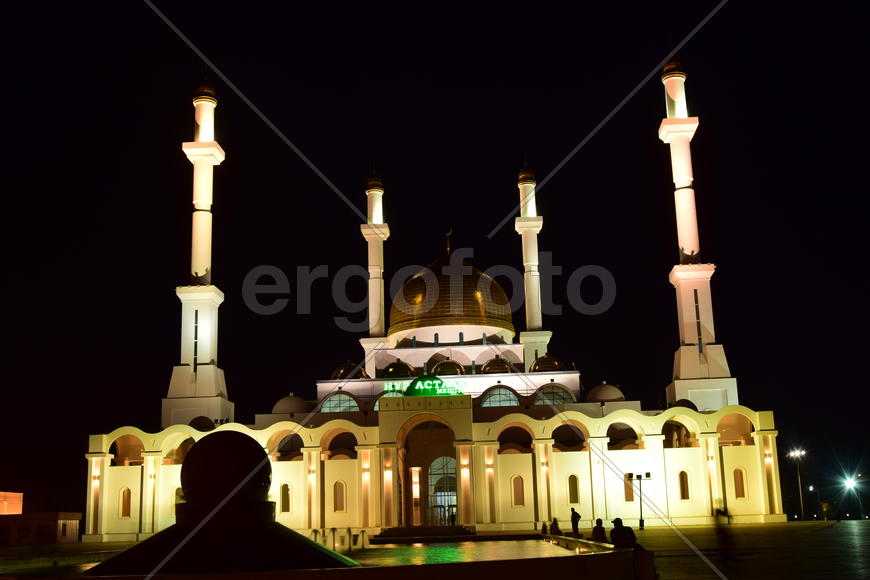 Астана - Мечеть НУР-АСТАНА 