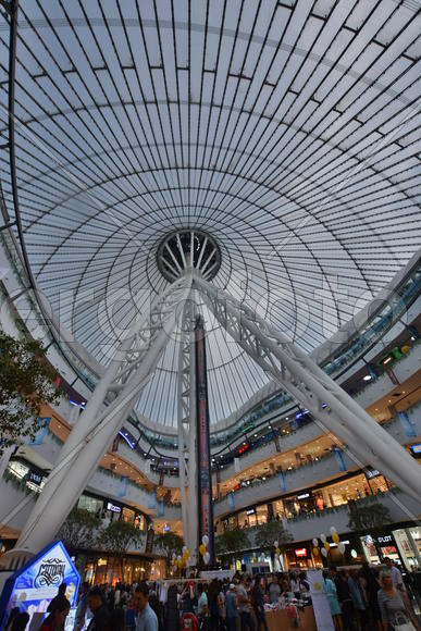 Астана - Торговый Центр "Хан Шатыр"