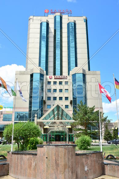 Астана - городская архитектура. Современные многоэтажные здания. Казахстан 