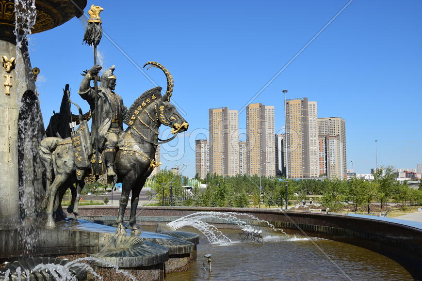 Астана - уличная скульптура. Достопримечательности Казахстана. 