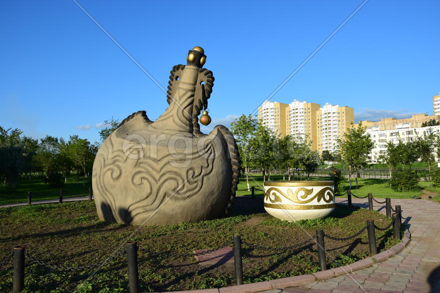 Астана - уличная скульптура. Казахстан 