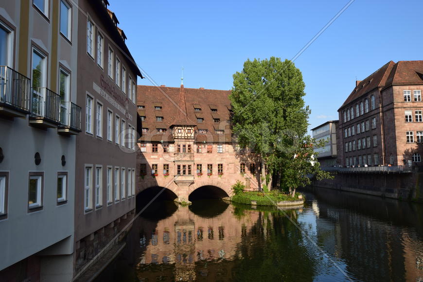 Германия - город Нюрнберг. Вид с реки 