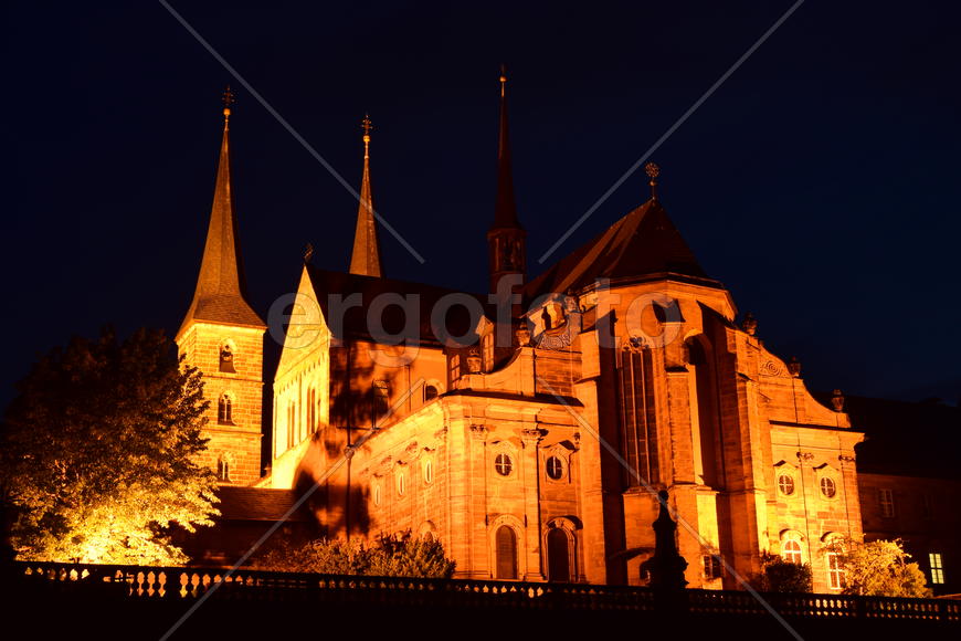 Германия - город Бамберг. Ночной город 