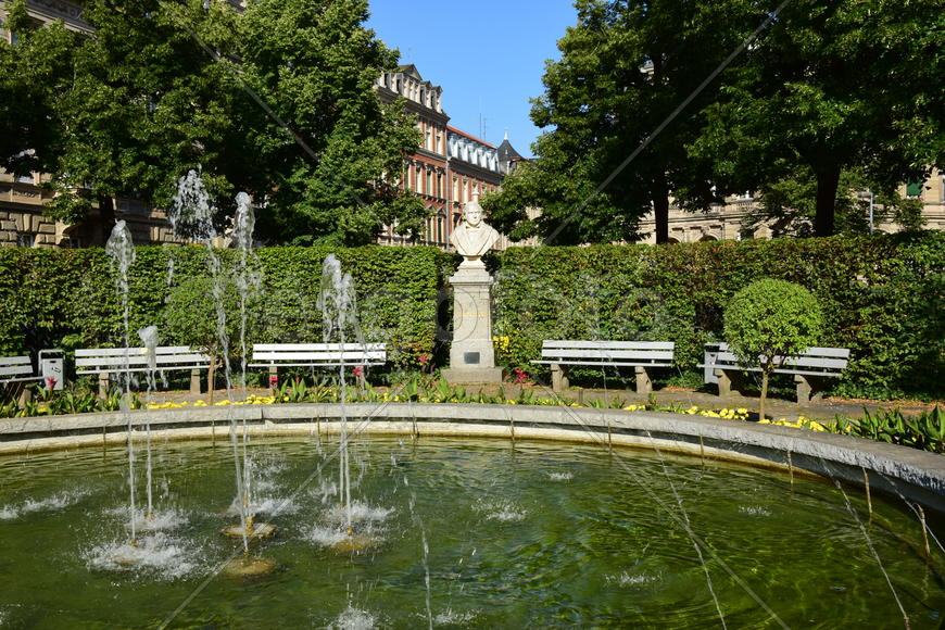 Германия - город Бамберг. Аллеи города 