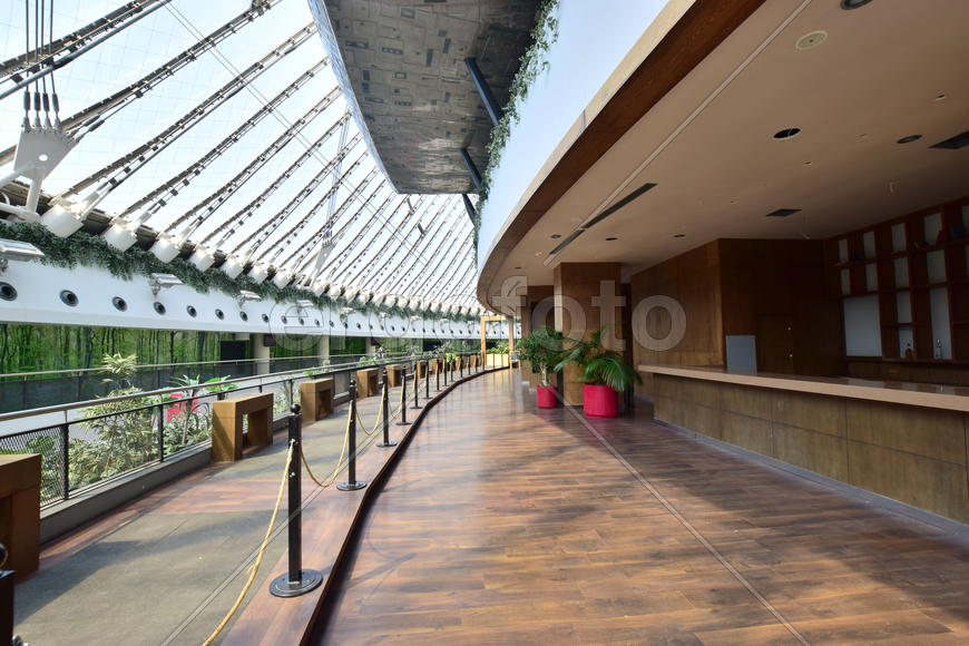 Интерьер торгового центра "ХАН-ШАТЫР" в Астане