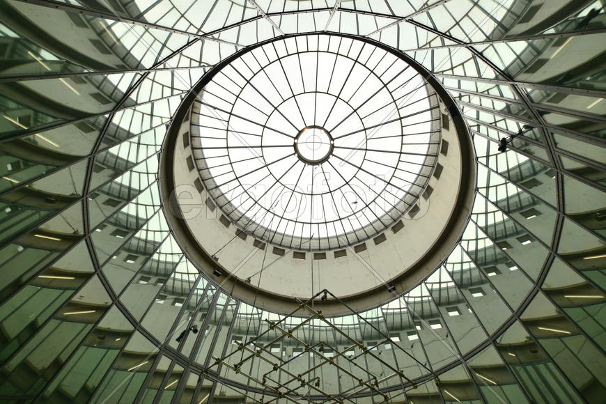 Франкфурт-На-Майне, стеклянный купол здания 