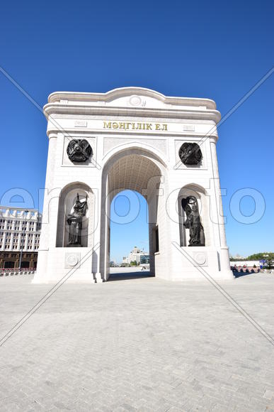Астана - триумфальная арка. Казахстан
