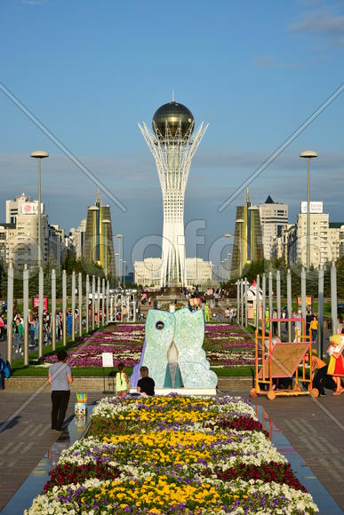 Астана - Башня "Байтерек". Казахстан 