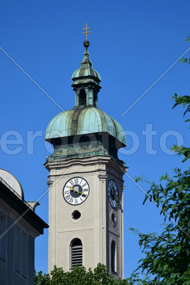 Германия. Мюнхен. Башня старинного здания 