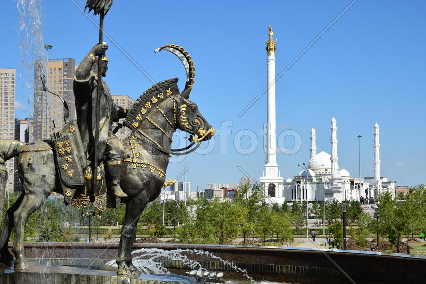 Астана - уличная скульптура. Достопримечательности Казахстана. 