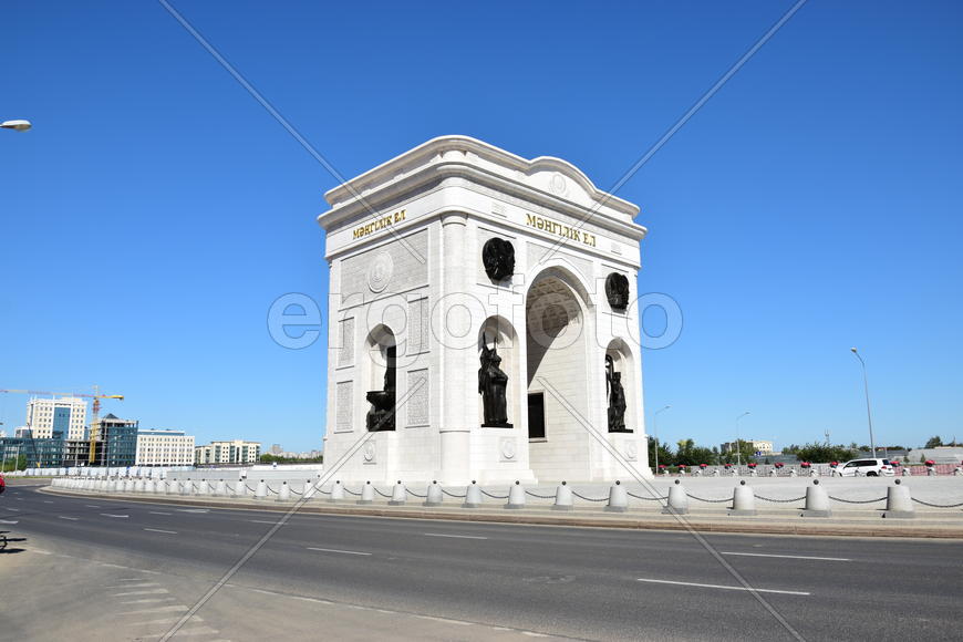 Астана - триумфальная арка. Казахстан