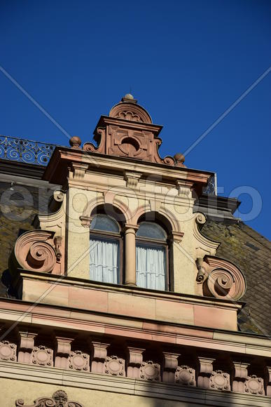 Германия - город Регенсбург. Крыша здания 