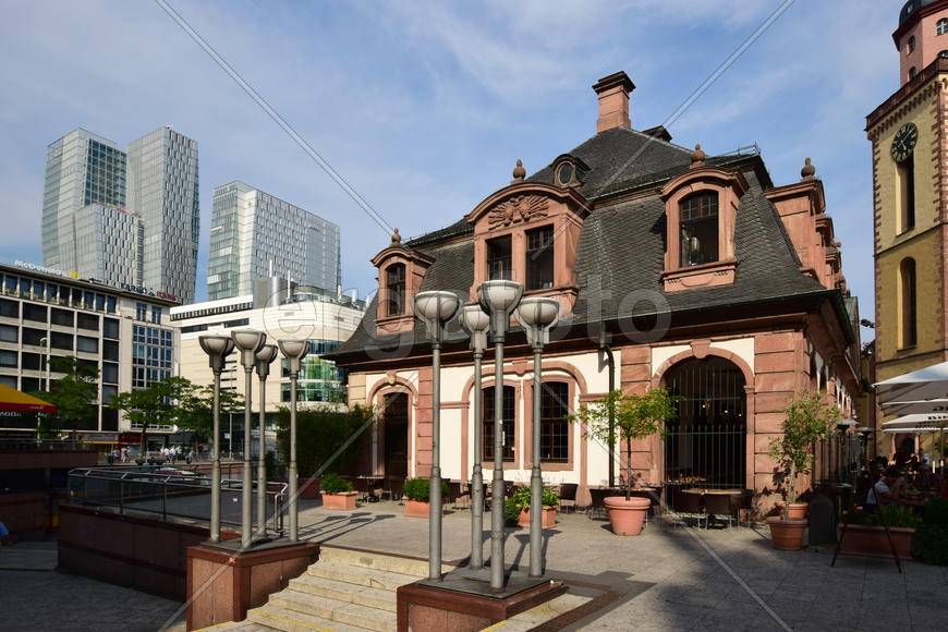 Германия, Франкфурт-на-Майне. Старинная здание 