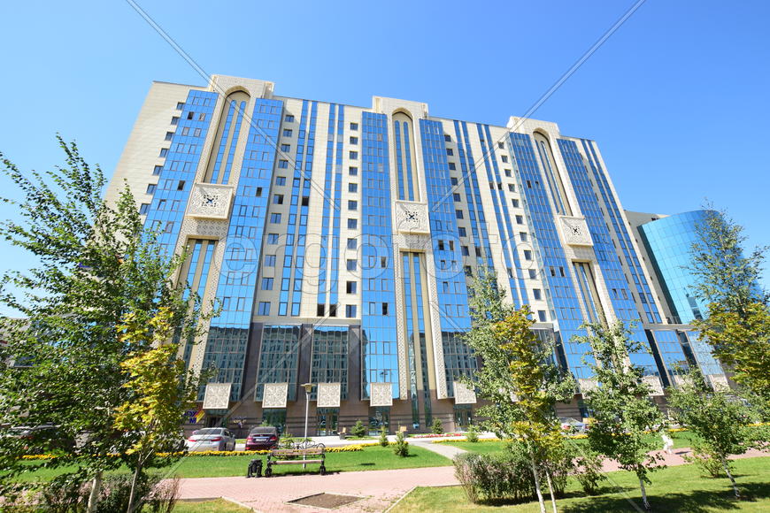 Астана - многоэтажные современные здания. Казахстан 