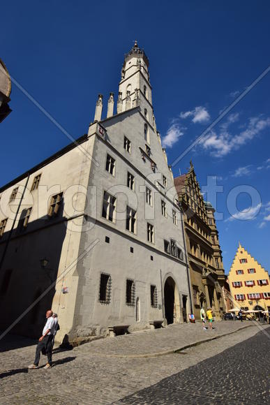 Исторический город Ротенбург в Баварии. Древнейшие здания 