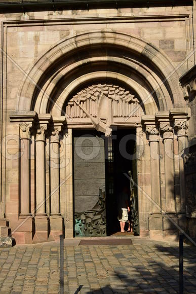 Германия - город Нюрнберг. Фасад исторического здания 