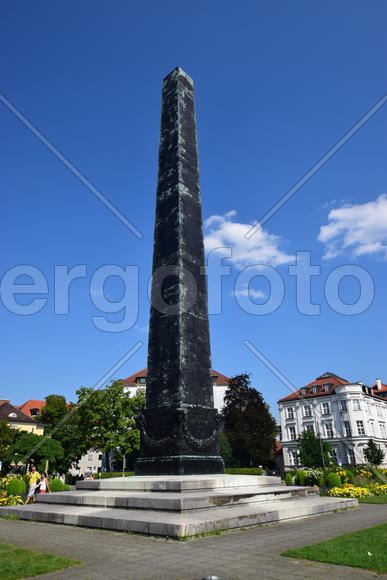 Германия. Мюнхен. Каменная стела 