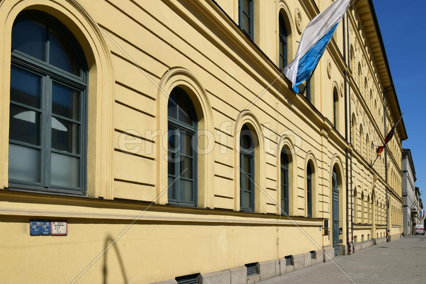 Германия. Мюнхен. Фасад старинного здания 