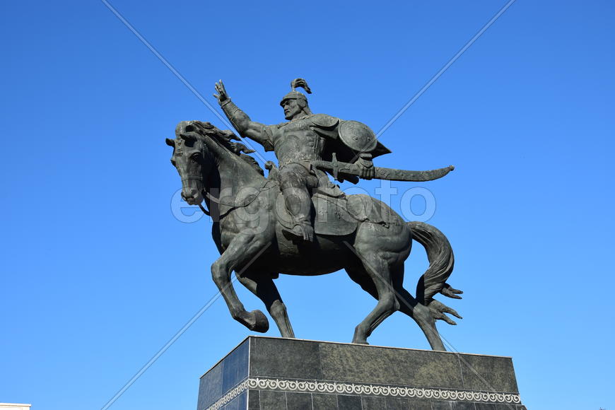 Астана - уличная скульптура. Достопримечательности Казахстана. 