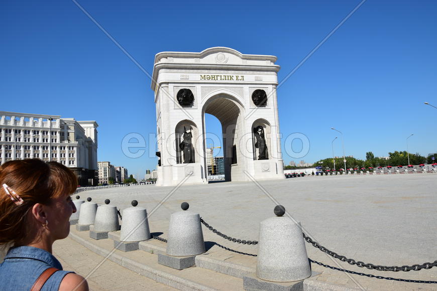 Астана - триумфальная арка. Казахстан