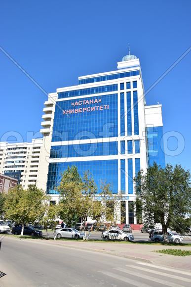 Астана - многоэтажные современные здания. Казахстан 