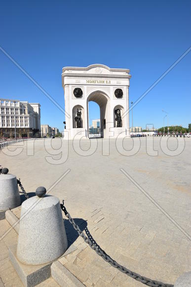 Астана - триумфальная арка. Казахстан