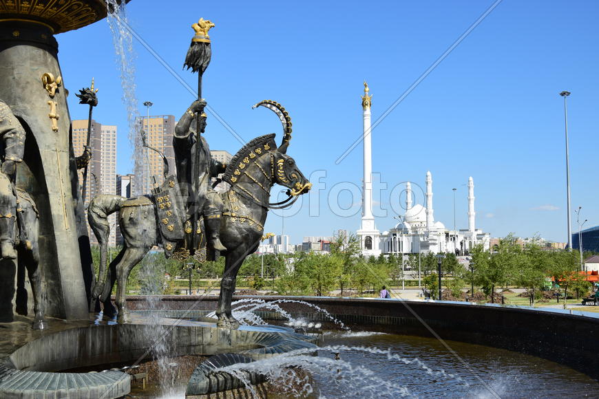 Астана - уличная скульптура. Достопримечательности Казахстана. 