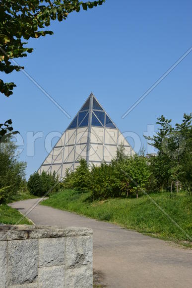 Астана-Пирамида 