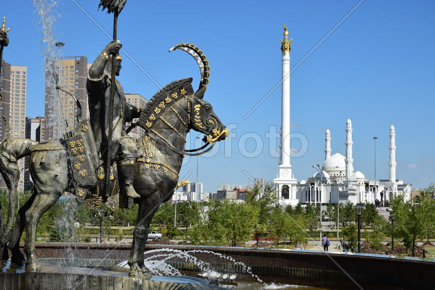 Астана - уличная скульптура. Достопримечательности Казахстана. 