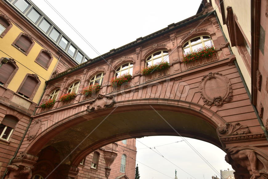 Германия, Франфурт-на-Майне Вид из под моста