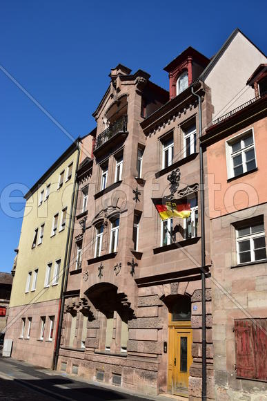 Германия - город Нюрнберг. Фасад старинного здания 