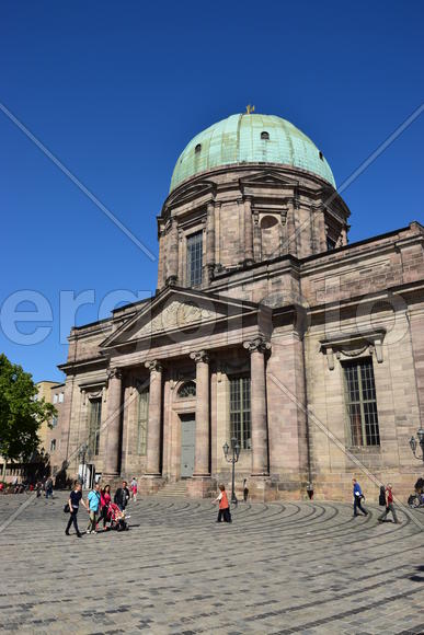 Германия - город Нюрнберг. Фасад старинного здания 