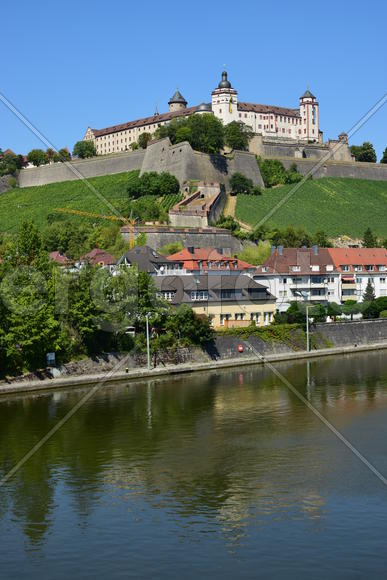 Германия - город Вюрцбург, замок Мариенберг 