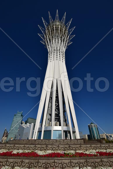 Башня "БАЙТЕРЕК" в Астане