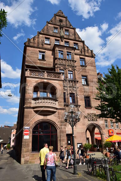 Германия - город Нюрнберг. Фасад здания 