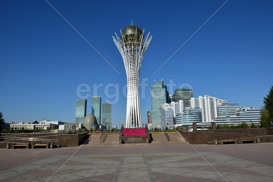 Башня "БАЙТЕРЕК" в Астане