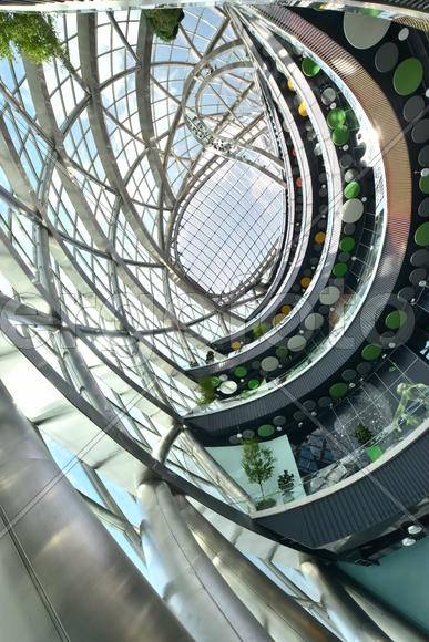 Интерьер стеклянной сферы "Нур-Алем". Казахстан