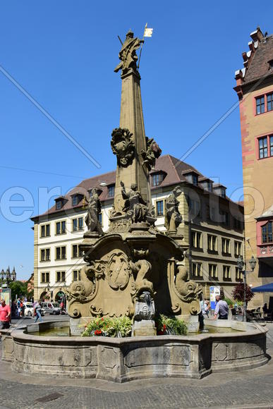 Германия - Город Вюрцбург, памятник 