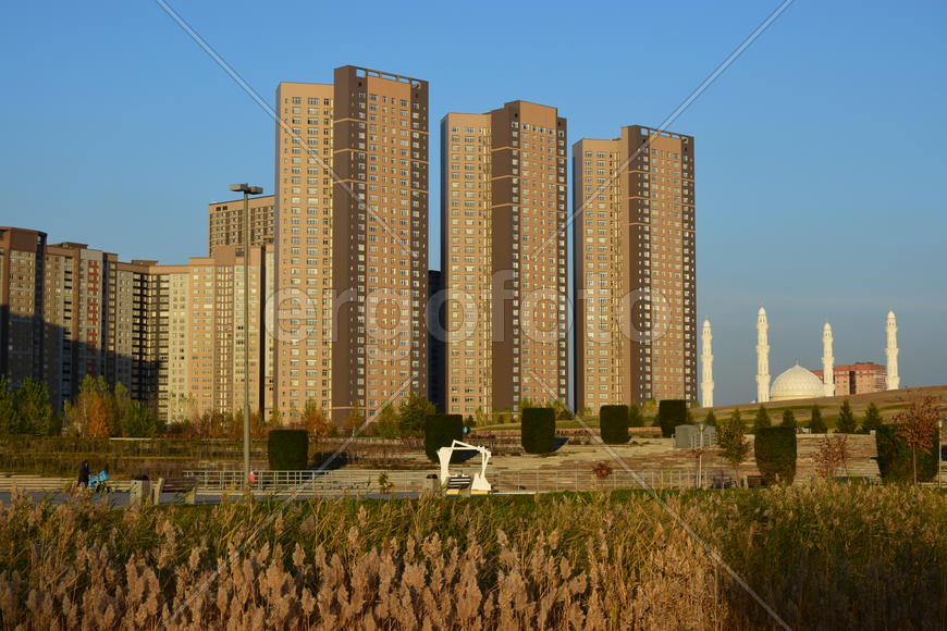 Астана - многоэтажные жилые дома
