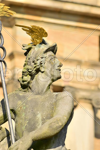 Германия - город Бамберг. Скульптура мужчины 