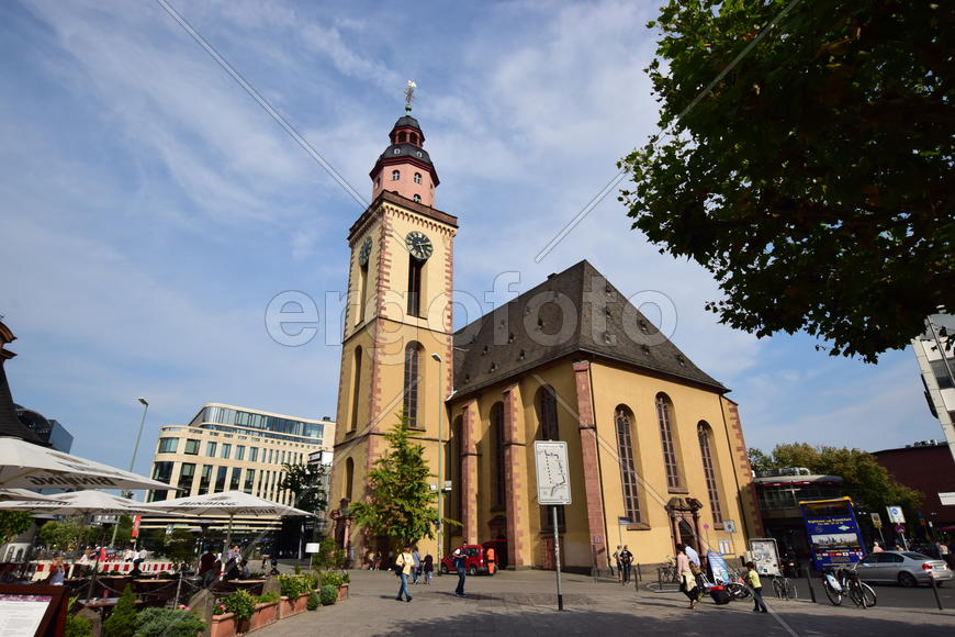 Германия, Франкфурт-на-Майне. Старинное здание 
