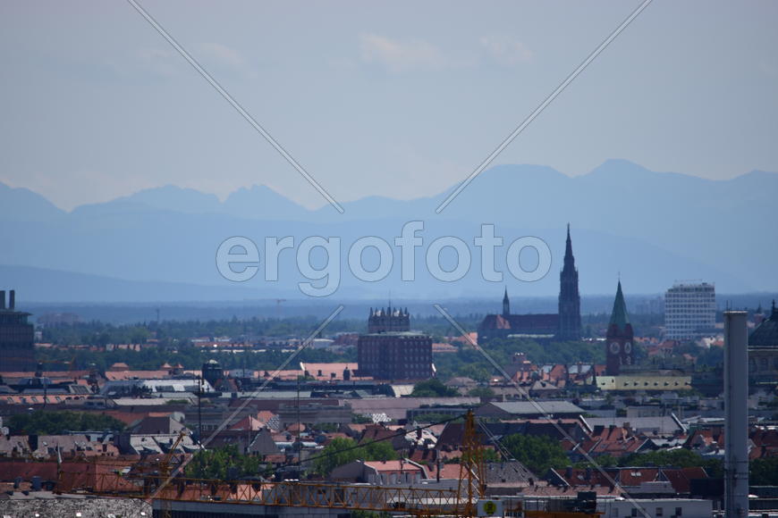 Германия, Мюнхен. Панорамный вид на город 