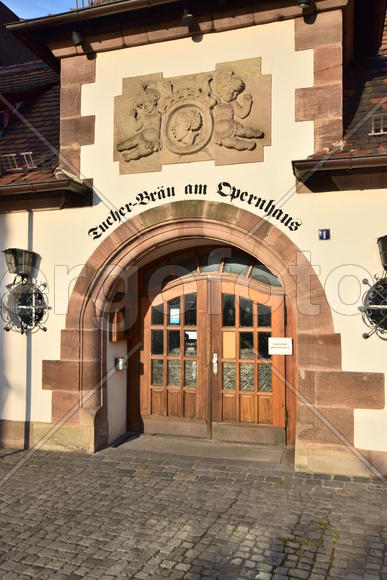 Германия - город Нюрнберг. Фасад старинного здания 